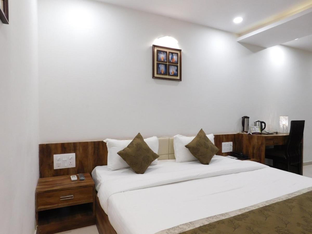 Hotel Shiva Club And Resort Mundra Екстер'єр фото