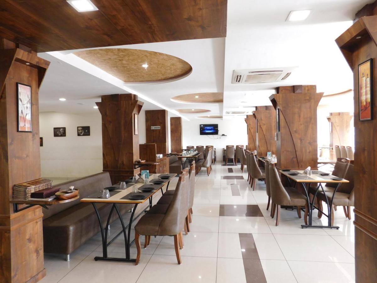 Hotel Shiva Club And Resort Mundra Екстер'єр фото
